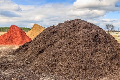 Choose from a Variety of Colors of Mulch!